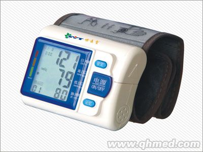 世医堂腕式血压计w928招商优惠价 保健器械家庭必备血压计